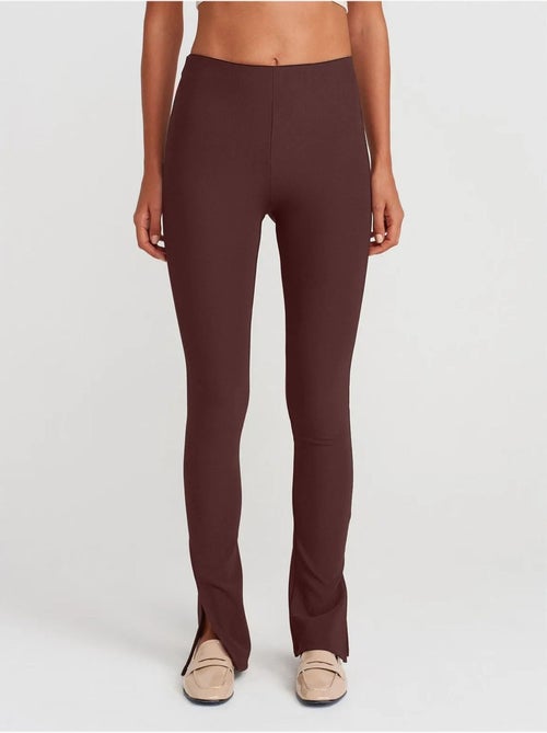 DILVIN Legging Évasé Taille Haute Avec Fente - Kiabi DILVIN Legging Évasé Taille Haute Avec Fente - Kiabi