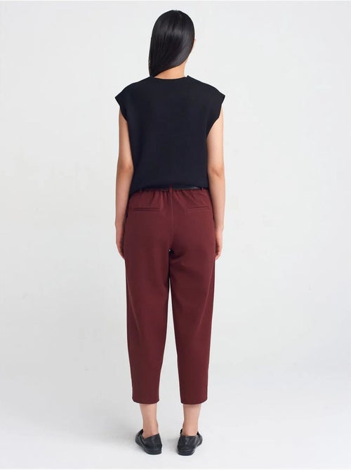 DILVIN Pantalon Capri Femme À Jambe Droite Et Ceinture - Kiabi DILVIN Pantalon Capri Femme À Jambe Droite Et Ceinture - Kiabi