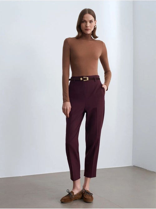 DILVIN Pantalon Droit En Crêpe À Taille Haute - Kiabi DILVIN Pantalon Droit En Crêpe À Taille Haute - Kiabi