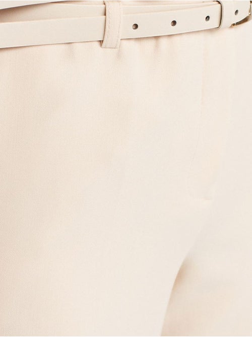 DILVIN Pantalon Droit En Crêpe Avec Ceinture - Kiabi DILVIN Pantalon Droit En Crêpe Avec Ceinture - Kiabi