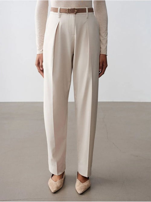 DILVIN Pantalon Droit En Crêpe Avec Ceinture - Kiabi DILVIN Pantalon Droit En Crêpe Avec Ceinture - Kiabi
