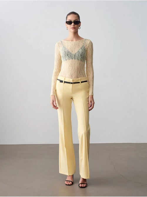 DILVIN Pantalon Droit En Crêpe Avec Ceinture - Kiabi DILVIN Pantalon Droit En Crêpe Avec Ceinture - Kiabi