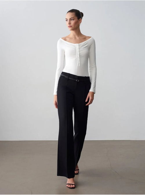 DILVIN Pantalon Droit En Crêpe Avec Ceinture - Kiabi DILVIN Pantalon Droit En Crêpe Avec Ceinture - Kiabi