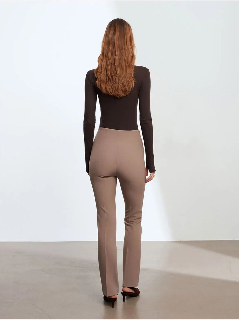 DILVIN Pantalon Droit En Crêpe Pour Femme Taupe - Kiabi