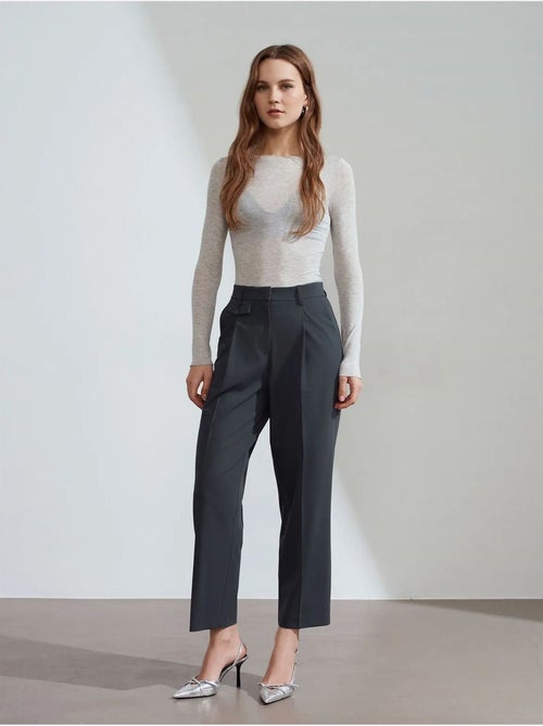 DILVIN Pantalon Droit Taille Haute À Plis - Kiabi DILVIN Pantalon Droit Taille Haute À Plis - Kiabi