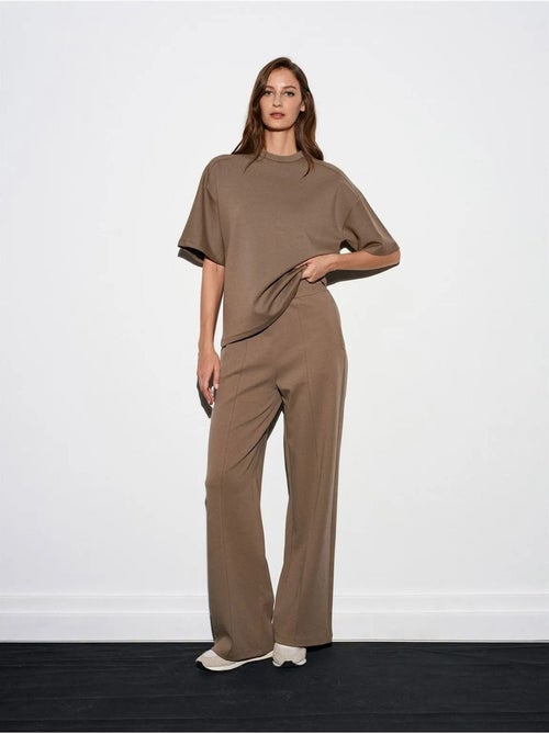 DILVIN Pantalon En Maille À Jambe Large - Kiabi DILVIN Pantalon En Maille À Jambe Large - Kiabi