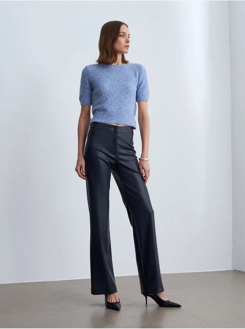 DILVIN Pantalon Évasé Femme En Simili Cuir - Kiabi DILVIN Pantalon Évasé Femme En Simili Cuir - Kiabi