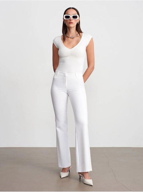 DILVIN Pantalon Évasé Taille Haute Avec Poches - Kiabi DILVIN Pantalon Évasé Taille Haute Avec Poches - Kiabi