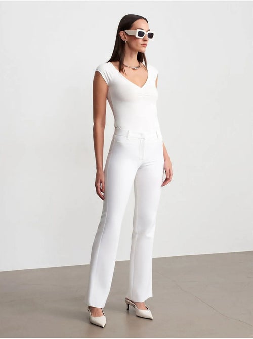 DILVIN Pantalon Évasé Taille Haute Avec Poches - Kiabi DILVIN Pantalon Évasé Taille Haute Avec Poches - Kiabi
