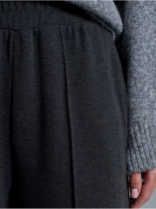 DILVIN Pantalon Femme À Jambes Larges Et Taille Élastique - Kiabi DILVIN Pantalon Femme À Jambes Larges Et Taille Élastique - Kiabi