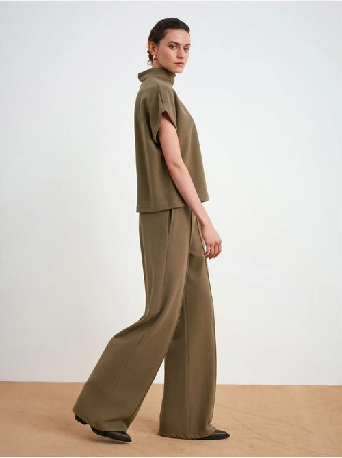 DILVIN Pantalon Femme À Jambes Larges Et Taille Élastique - Kiabi DILVIN Pantalon Femme À Jambes Larges Et Taille Élastique - Kiabi
