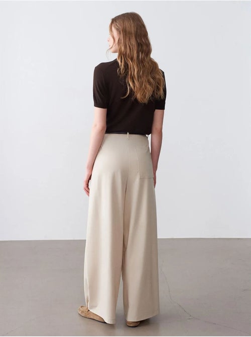 DILVIN Pantalon Femme À Taille Haute Et Jambe Large En Crêpe - Kiabi DILVIN Pantalon Femme À Taille Haute Et Jambe Large En Crêpe - Kiabi