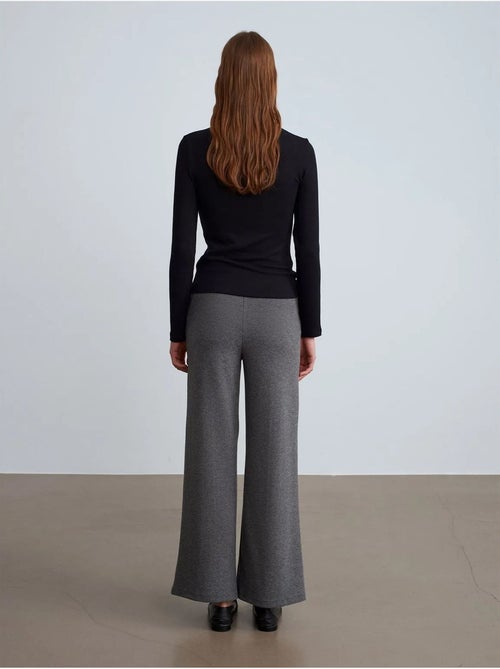DILVIN Pantalon Femme Ample À Taille Mi-haute - Kiabi DILVIN Pantalon Femme Ample À Taille Mi-haute - Kiabi