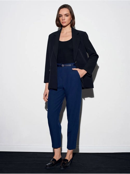 DILVIN Pantalon Femme Droit Avec Ceinture - Kiabi DILVIN Pantalon Femme Droit Avec Ceinture - Kiabi
