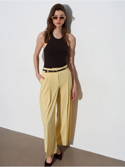 DILVIN Pantalon Femme Palazzo En Crêpe Avec Ceinture - Kiabi DILVIN Pantalon Femme Palazzo En Crêpe Avec Ceinture - Kiabi