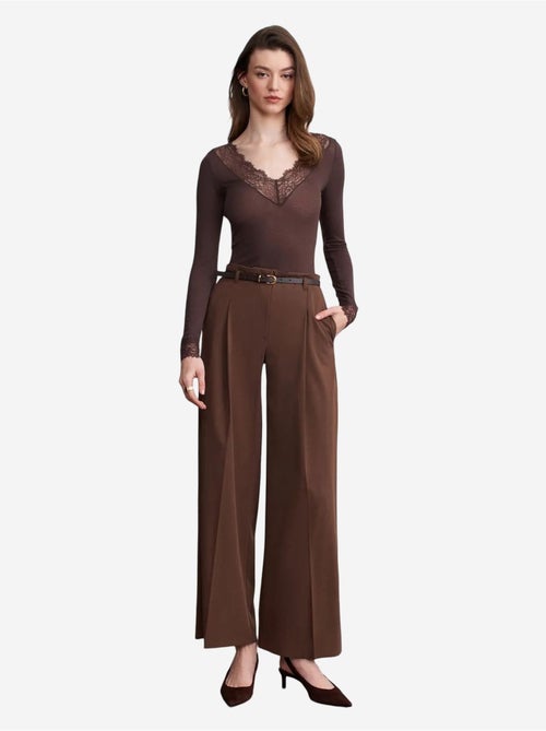 DILVIN Pantalon Femme Palazzo En Crêpe Avec Ceinture - Kiabi DILVIN Pantalon Femme Palazzo En Crêpe Avec Ceinture - Kiabi