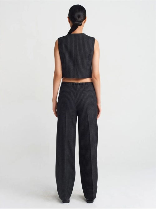DILVIN Pantalon Large À Rayures - Kiabi DILVIN Pantalon Large À Rayures - Kiabi