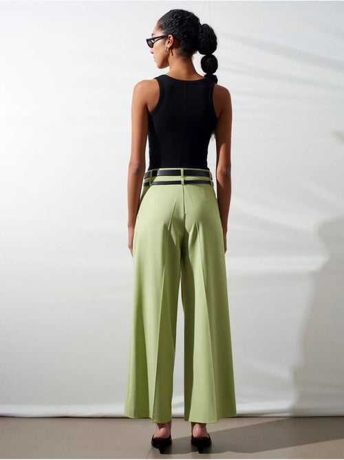 DILVIN Pantalon Large À Taille Haute Et Plis - Kiabi DILVIN Pantalon Large À Taille Haute Et Plis - Kiabi
