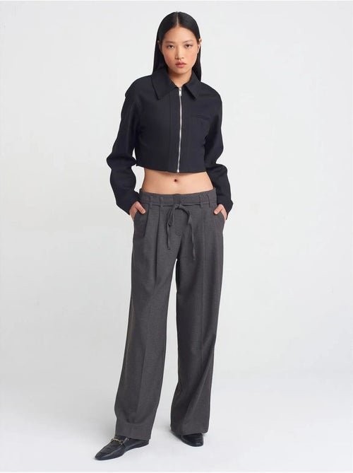 DILVIN Pantalon Large En Crêpe À Plis - Kiabi DILVIN Pantalon Large En Crêpe À Plis - Kiabi