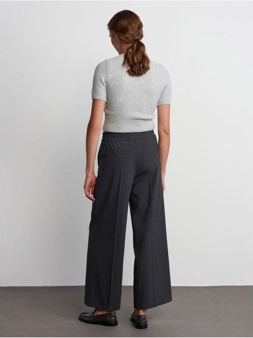 DILVIN Pantalon Large En Crêpe À Taille Coulissante - Kiabi DILVIN Pantalon Large En Crêpe À Taille Coulissante - Kiabi