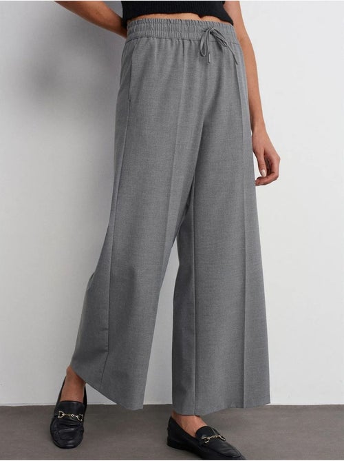DILVIN Pantalon Large En Crêpe À Taille Coulissante - Kiabi DILVIN Pantalon Large En Crêpe À Taille Coulissante - Kiabi