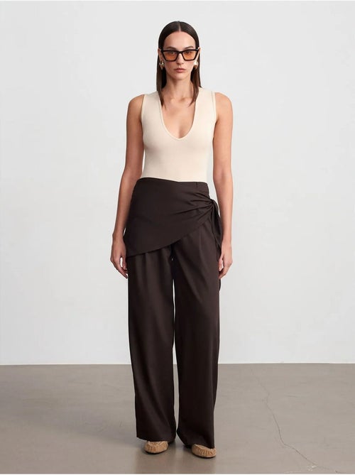 DILVIN Pantalon Large En Crêpe À Taille Haute - Kiabi DILVIN Pantalon Large En Crêpe À Taille Haute - Kiabi