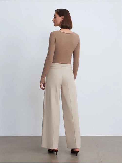 DILVIN Pantalon Large En Crêpe À Taille Haute - Kiabi DILVIN Pantalon Large En Crêpe À Taille Haute - Kiabi