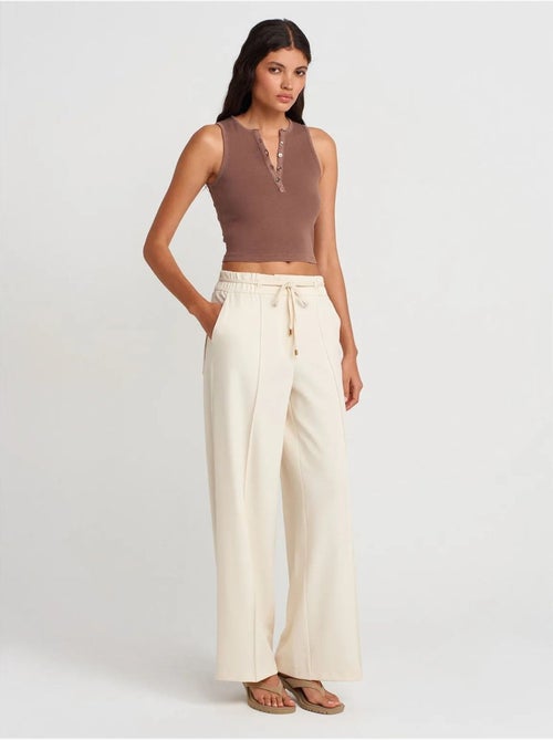DILVIN Pantalon Large En Crêpe Avec Taille À Cordon - Kiabi DILVIN Pantalon Large En Crêpe Avec Taille À Cordon - Kiabi