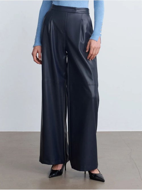 DILVIN Pantalon Large Taille Haute En Simili Cuir - Kiabi DILVIN Pantalon Large Taille Haute En Simili Cuir - Kiabi