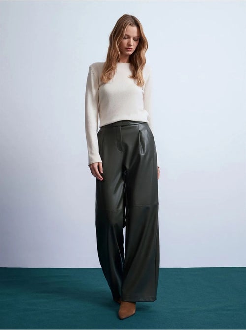 DILVIN Pantalon Large Taille Haute En Simili Cuir - Kiabi DILVIN Pantalon Large Taille Haute En Simili Cuir - Kiabi