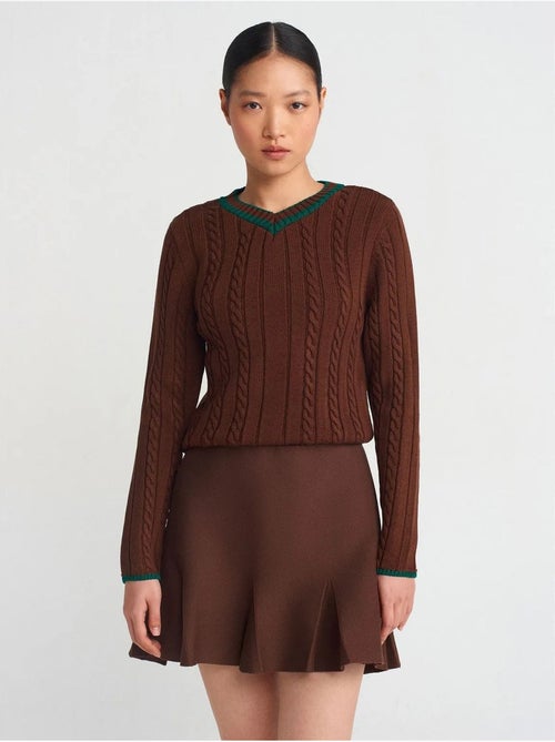 DILVIN Pull Femme Col V En Maille Torsadée - Kiabi DILVIN Pull Femme Col V En Maille Torsadée - Kiabi
