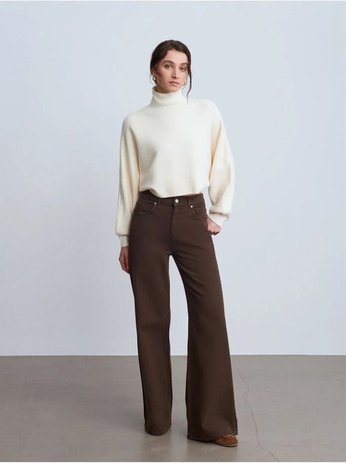 DILVIN Pull Femme Oversize Court À Col Roulé - Kiabi DILVIN Pull Femme Oversize Court À Col Roulé - Kiabi
