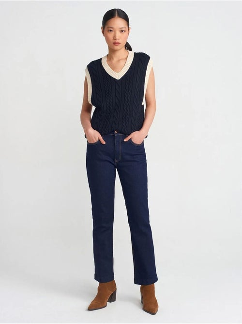 DILVIN Pull Sans Manches Femme À Col V Et Torsades - Kiabi DILVIN Pull Sans Manches Femme À Col V Et Torsades - Kiabi