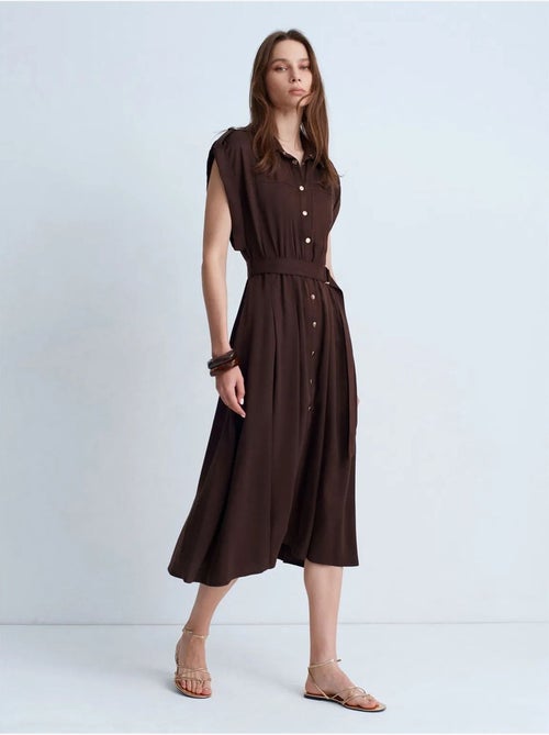 DILVIN Robe-chemise Midi Sans Manches Avec Ceinture - Kiabi DILVIN Robe-chemise Midi Sans Manches Avec Ceinture - Kiabi