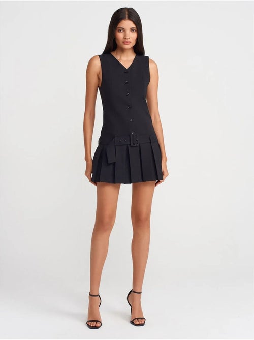 DILVIN Robe Courte Ajustée Avec Ceinture - Kiabi DILVIN Robe Courte Ajustée Avec Ceinture - Kiabi