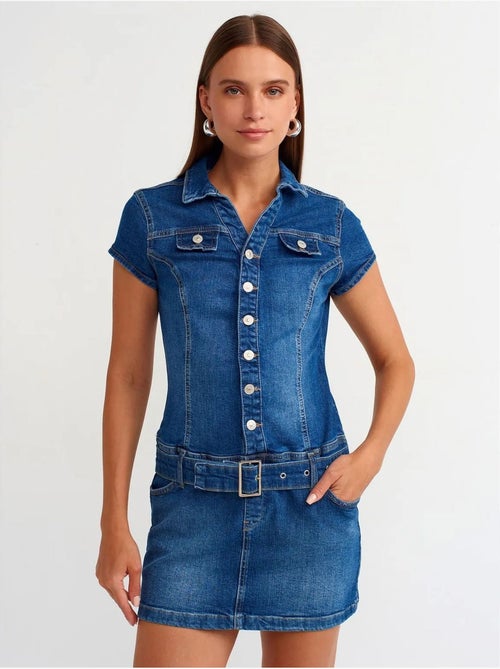 DILVIN Robe Courte En Denim Avec Ceinture - Kiabi DILVIN Robe Courte En Denim Avec Ceinture - Kiabi