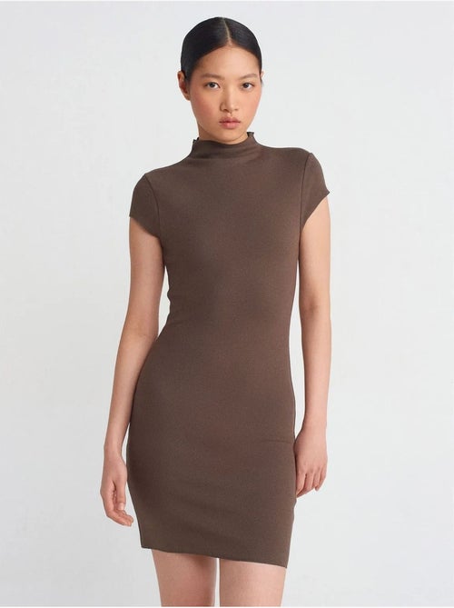 DILVIN Robe Courte Moulante Sans Coutures - Kiabi DILVIN Robe Courte Moulante Sans Coutures - Kiabi