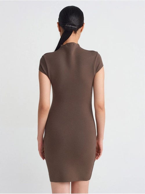 DILVIN Robe Courte Moulante Sans Coutures - Kiabi DILVIN Robe Courte Moulante Sans Coutures - Kiabi