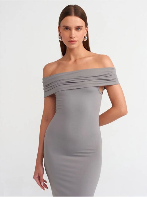 DILVIN Robe Midi Moulante À Épaules Dénudées - Kiabi DILVIN Robe Midi Moulante À Épaules Dénudées - Kiabi