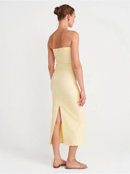 DILVIN Robe Midi Moulante Sans Bretelles, Avec Fente - Kiabi DILVIN Robe Midi Moulante Sans Bretelles, Avec Fente - Kiabi