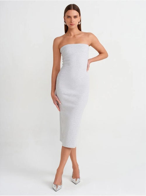 DILVIN Robe Midi Moulante Sans Bretelles - Kiabi DILVIN Robe Midi Moulante Sans Bretelles - Kiabi