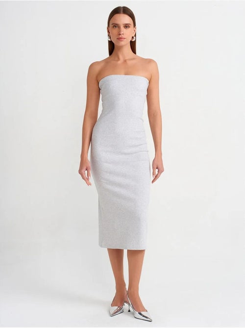 DILVIN Robe Midi Moulante Sans Bretelles - Kiabi DILVIN Robe Midi Moulante Sans Bretelles - Kiabi