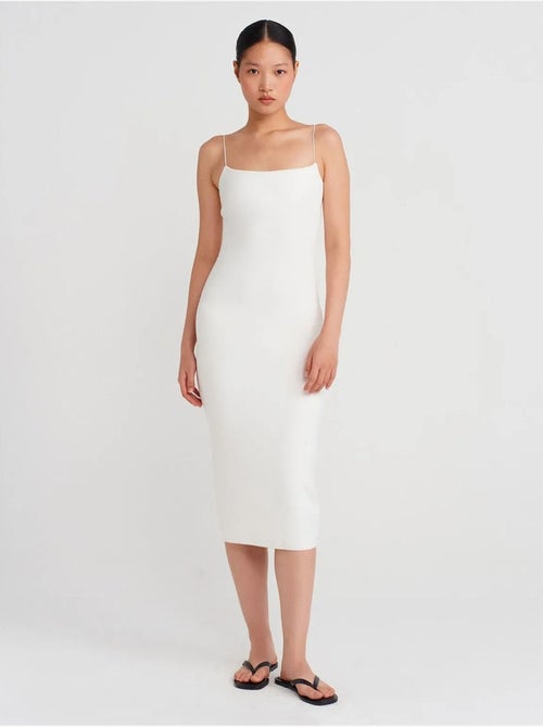 DILVIN Robe Midi Moulante Sans Manches Avec Découpe - Kiabi DILVIN Robe Midi Moulante Sans Manches Avec Découpe - Kiabi