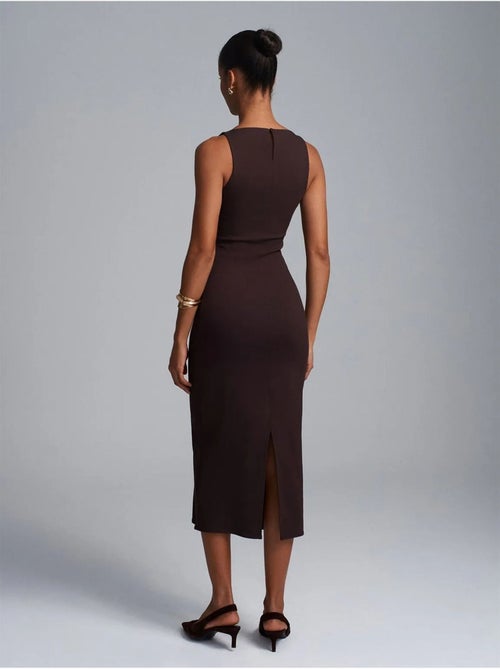 DILVIN Robe Midi Moulante Sans Manches Avec Fente - Kiabi DILVIN Robe Midi Moulante Sans Manches Avec Fente - Kiabi