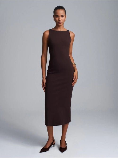 DILVIN Robe Midi Moulante Sans Manches Avec Fente - Kiabi DILVIN Robe Midi Moulante Sans Manches Avec Fente - Kiabi
