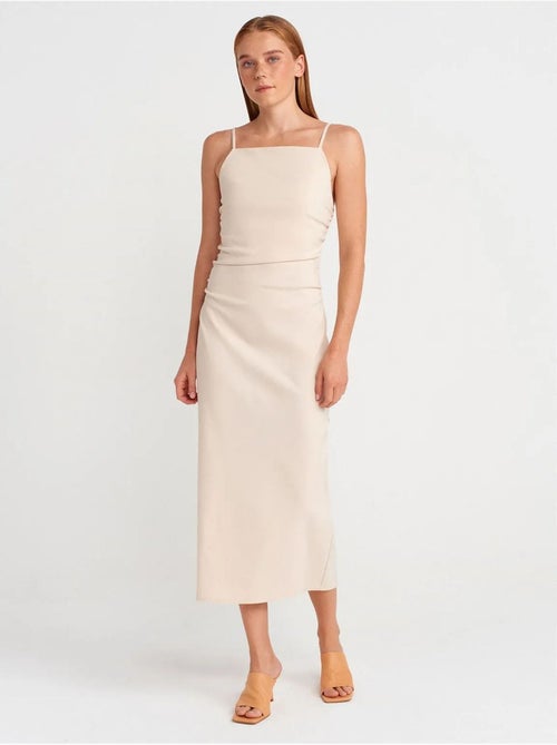 DILVIN Robe Midi Moulante Sans Manches - Kiabi DILVIN Robe Midi Moulante Sans Manches - Kiabi