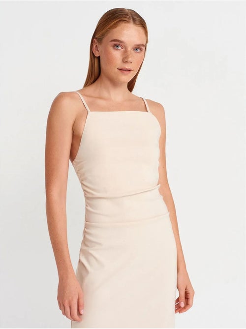 DILVIN Robe Midi Moulante Sans Manches - Kiabi DILVIN Robe Midi Moulante Sans Manches - Kiabi
