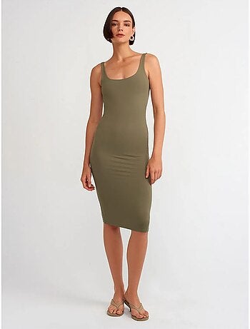 Dilvin robe midi moulante sans manches