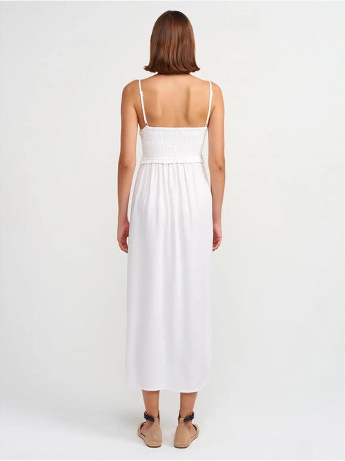 DILVIN Robe Midi Sans Manches En Ligne A, Col Carré - Kiabi DILVIN Robe Midi Sans Manches En Ligne A, Col Carré - Kiabi