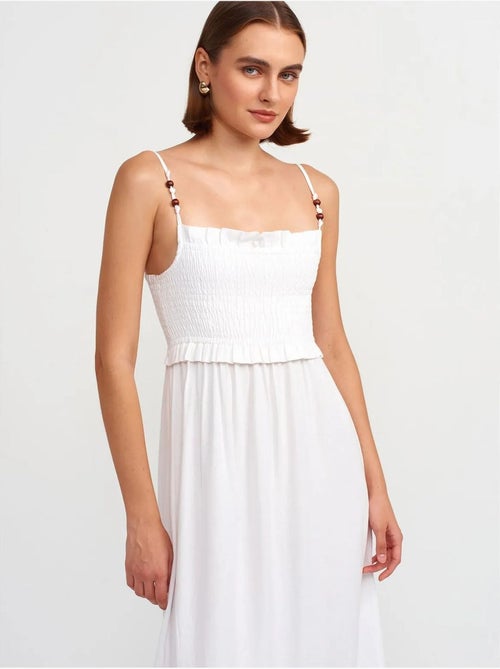 DILVIN Robe Midi Sans Manches En Ligne A, Col Carré - Kiabi DILVIN Robe Midi Sans Manches En Ligne A, Col Carré - Kiabi
